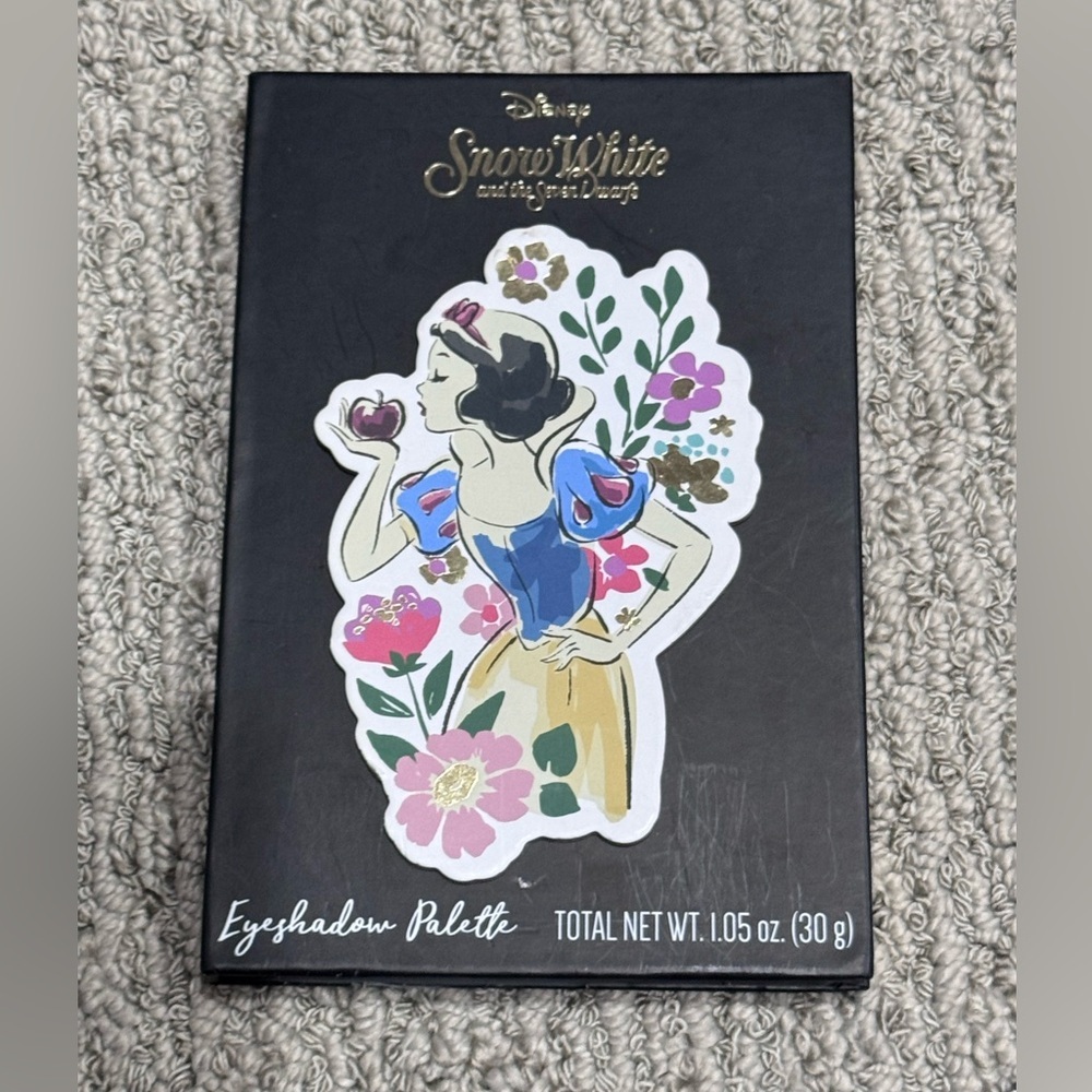 Disney Snow White Floral Eyeshadow Palette